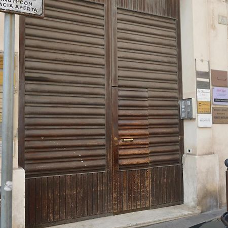 דירות צ'יוויטווקיה Domus Cavour מראה חיצוני תמונה